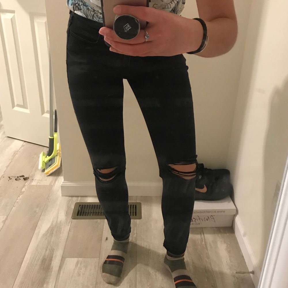 AEO black jeans